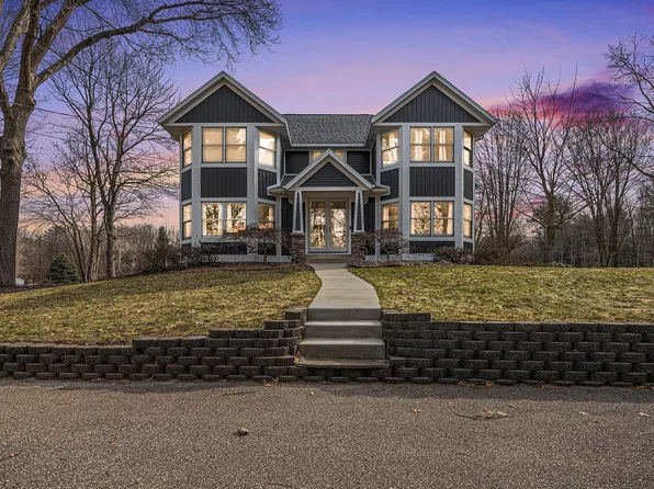 6340 Butternut Dr, West Olive, MI 49460