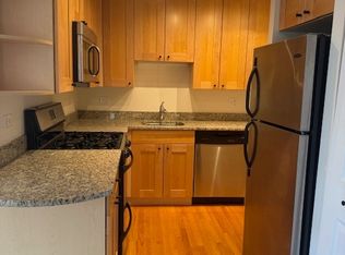 4144 N Sheridan Rd APT 401, Chicago, IL 60613