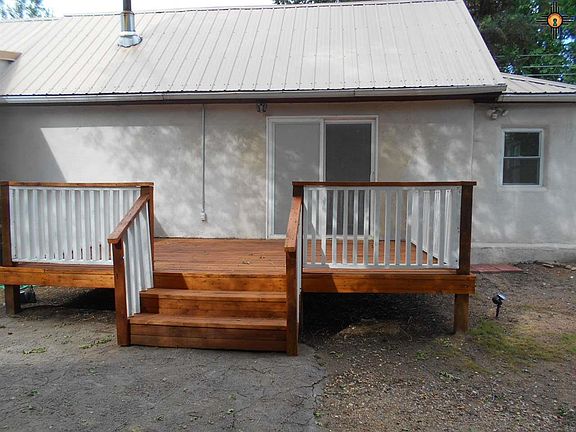 2nd image of 1214 Sulzbacher St