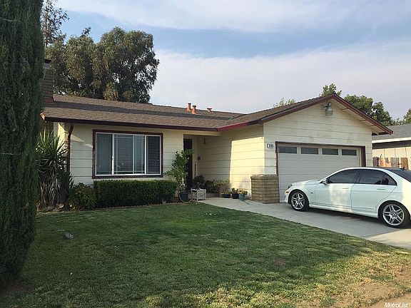 3rd image of 1105 W Harney Ln