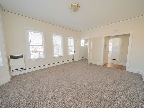 2nd image of 429-431 40th St #4292