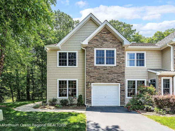 25 Indigo Dr, Old Bridge, NJ 08857