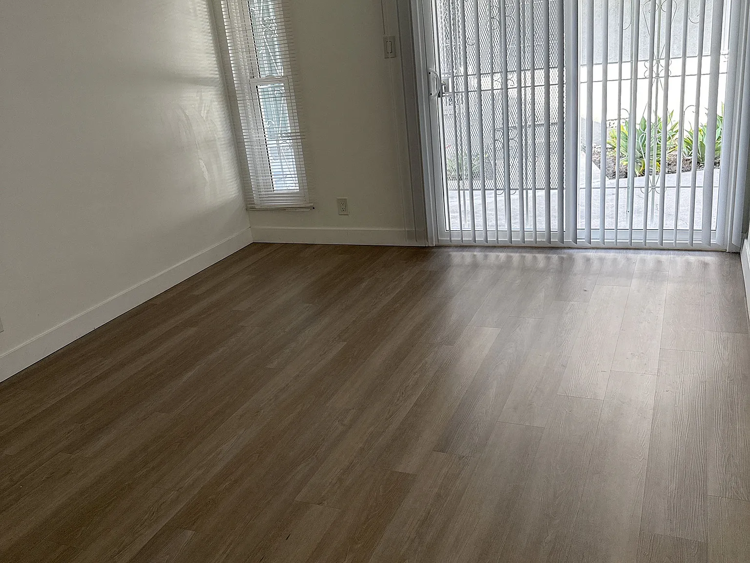 2 bed, 800 sqft, $2,350 — Photo 4