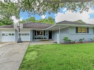 8823 Bintliff Dr, Houston, TX 77074