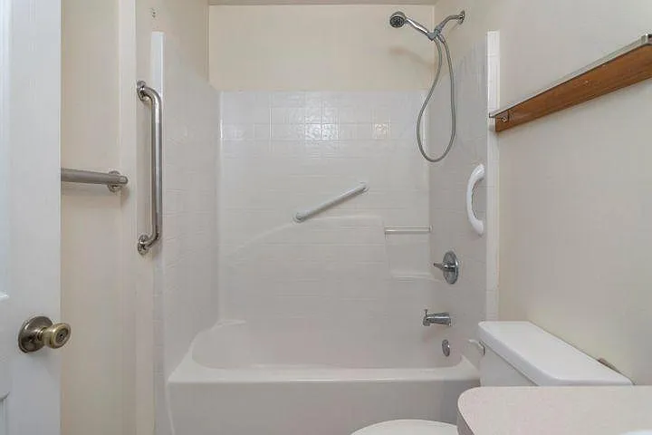 168 Cabana Way — Photo 5