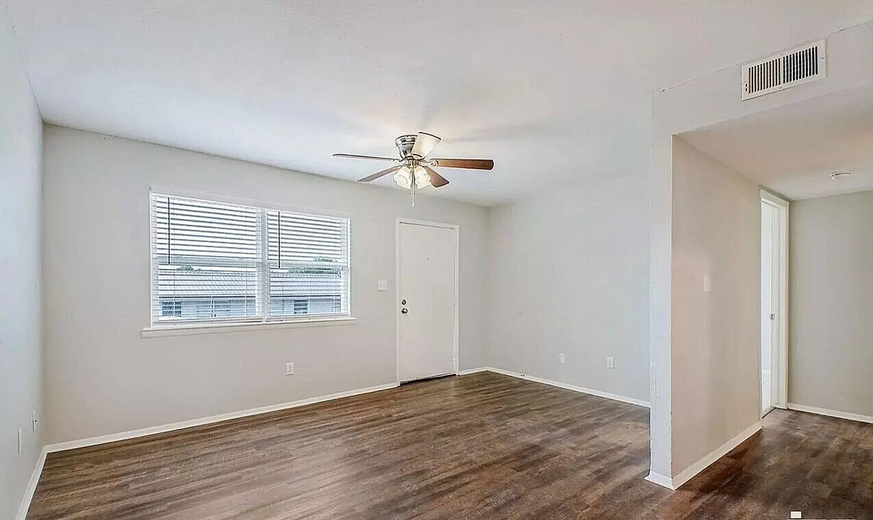 Morningside Apartments — Photo 1
