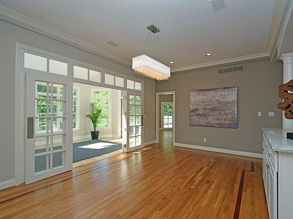 4th image of 1281 Mistymeadow Ln