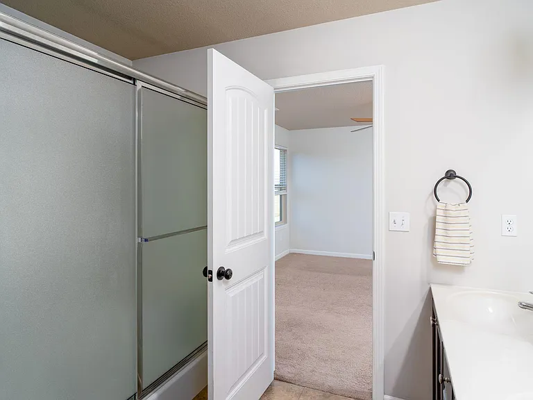 5803 Abercorn Dr — Photo 17