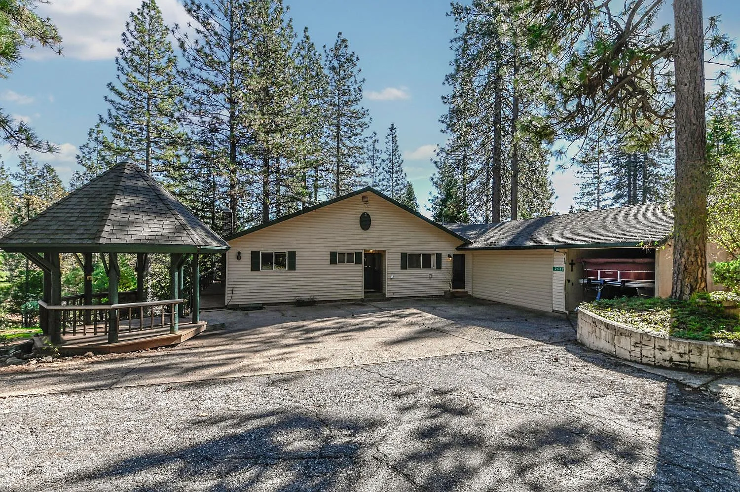 2637 Ruth Ln photo 1