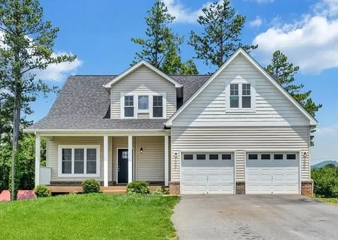 Lochwood Hill Dr