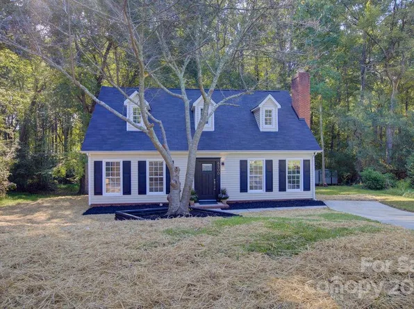 6500 Lantern Ct, Charlotte, NC 28227