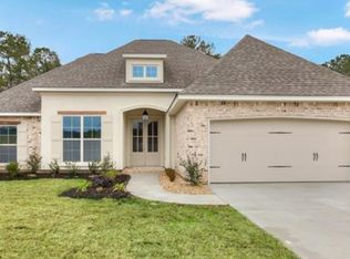 6025 Canary Dr, Madisonville, LA 70447