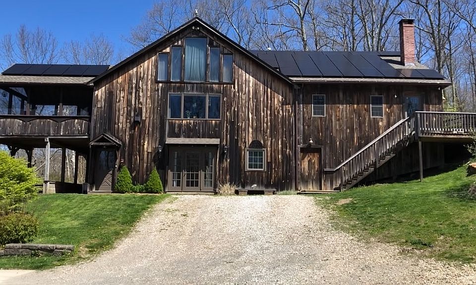 2nd image of 14 Caroline Dr