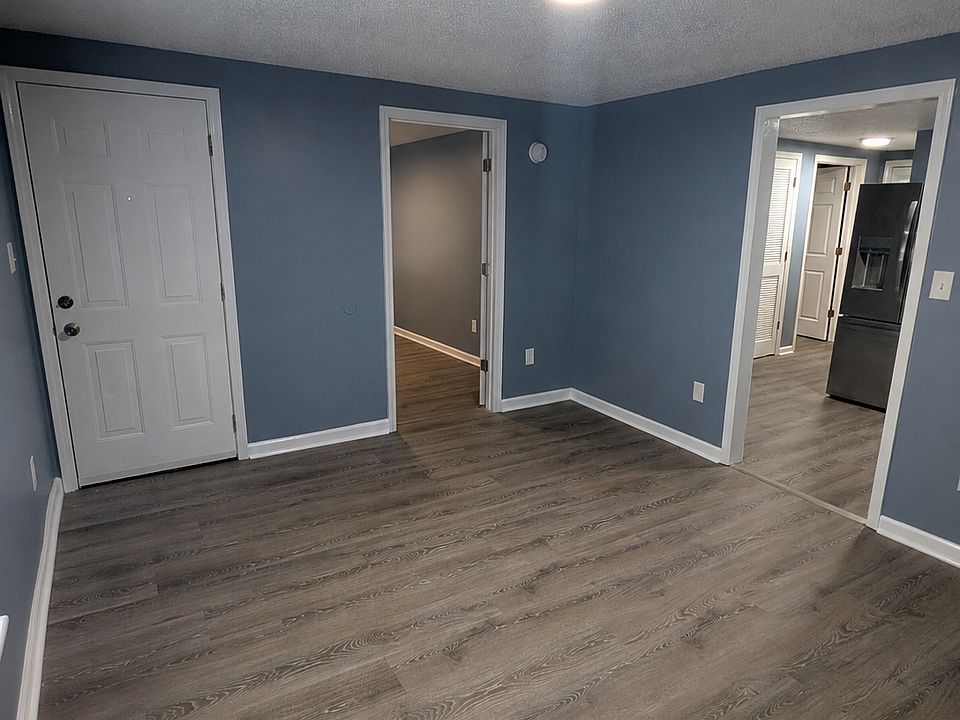 1st image of 1012 Oak St