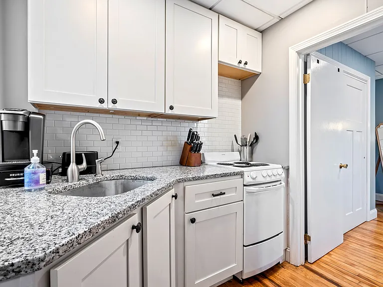 31 W Pleasant Ave #6 — Photo 7