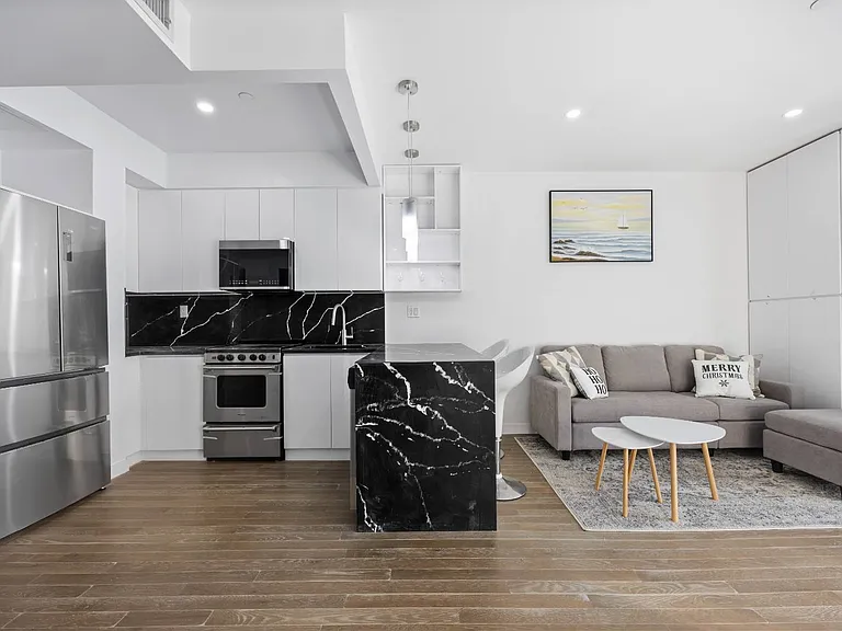 2491 Ocean Ave #6A — Photo 8
