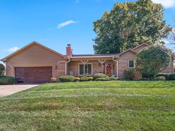 1045 Creekside Ln, Plainfield, IN 46168