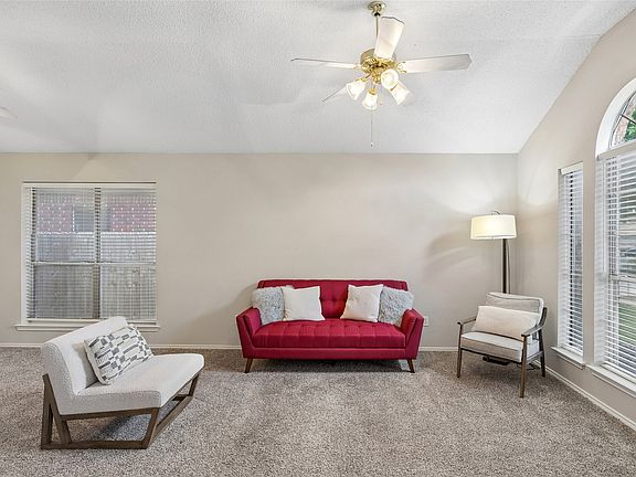 5th image of 2332 Cap Rock Ln