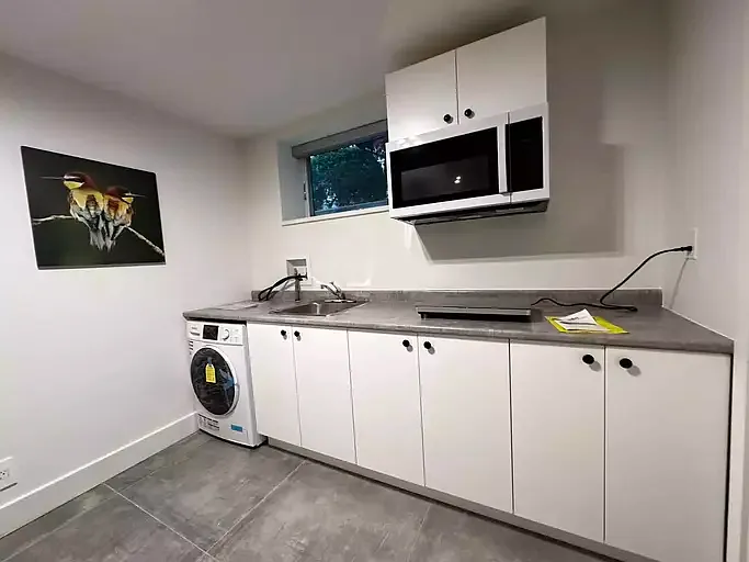 2 bed, 1.0 bath, 600 sqft, $2,000 — Photo 3