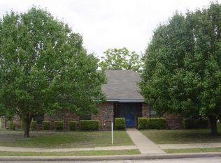 6325 Parkridge Dr, Sachse, TX 75048