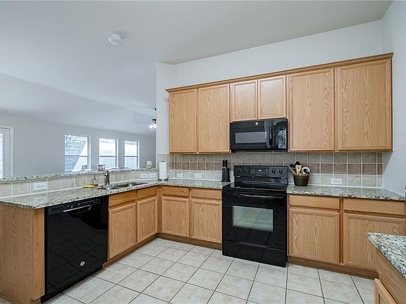 5th image of 7701 Shasta Dr