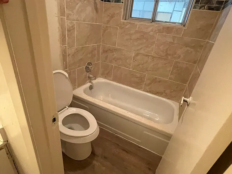 6307 Green Circle Dr — Photo 4
