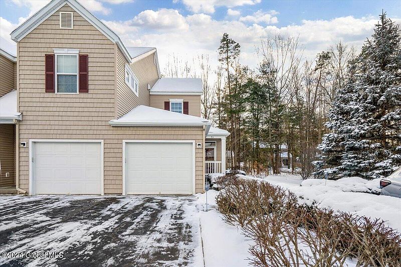 2nd image of 73 Knollwood Hollow Terrace
