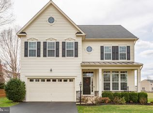 17 Charter Gate Dr, Fredericksburg, VA 22406