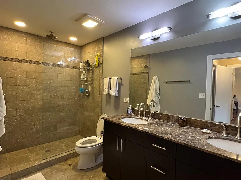 3245 N Ashland Ave #2E — Photo 9