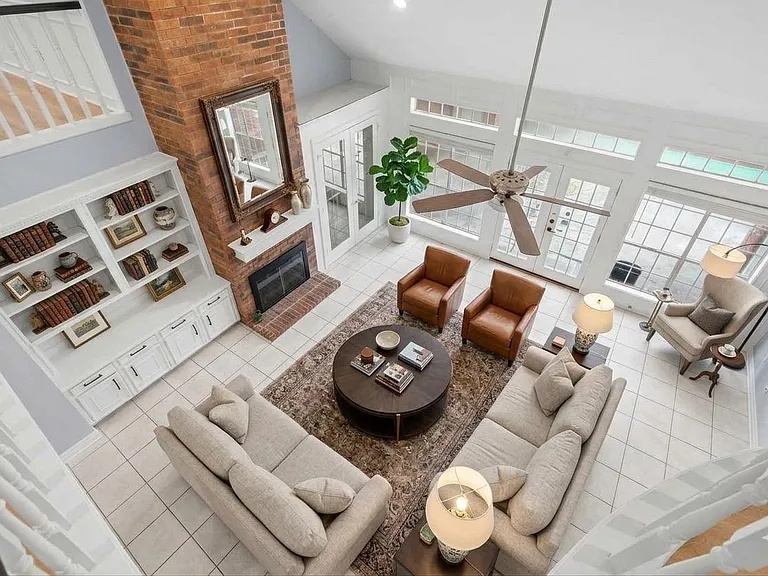 3622 Springhill Ln — Photo 13