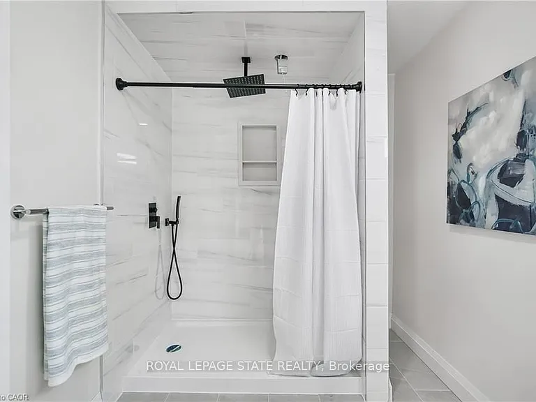 10 Comet Ave #1 — Photo 8