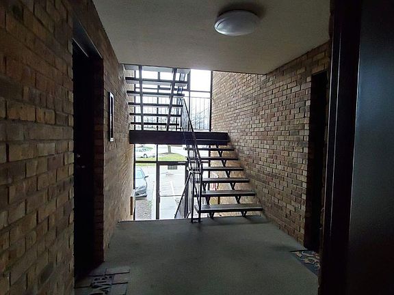 2nd image of 7235 Creekview Dr APT 7