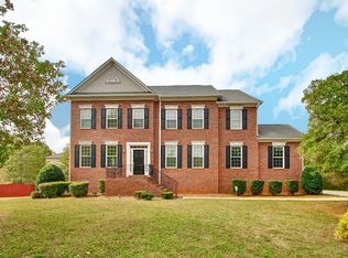 637 Ivy Arbor Ct, Atlanta, GA 30349