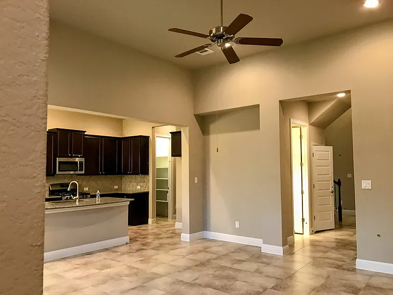 2905 Waterson St — Photo 28