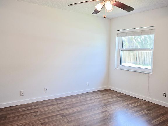 5th image of 615 NE 12th Ave APT 110