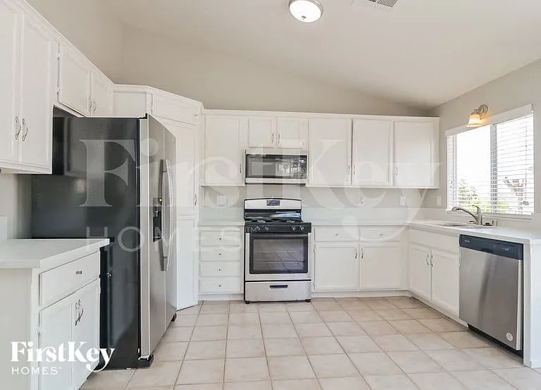 127 Tamarack Dr — Photo 8