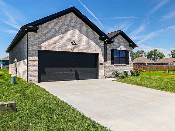 3rd image of 974 County House Ln