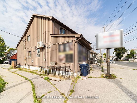 3rd image of 1608 Weston Rd
