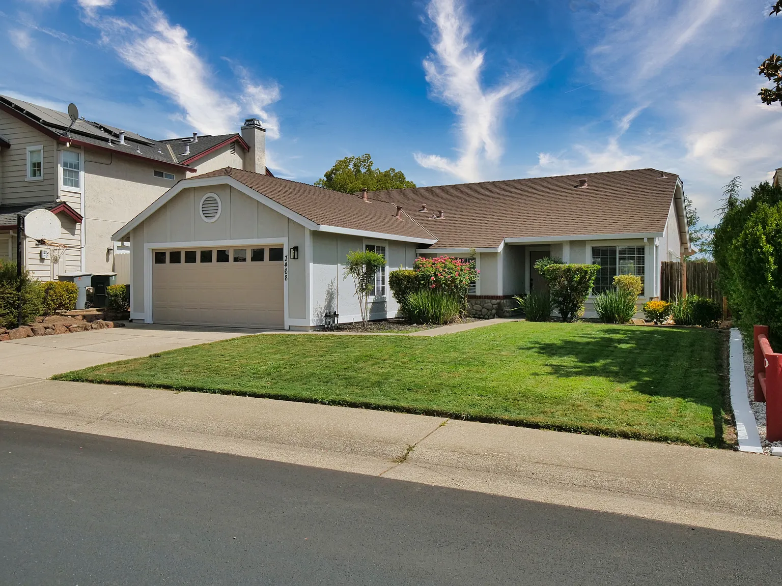 3 bed, 1246 sqft, $2,950 — Photo 1