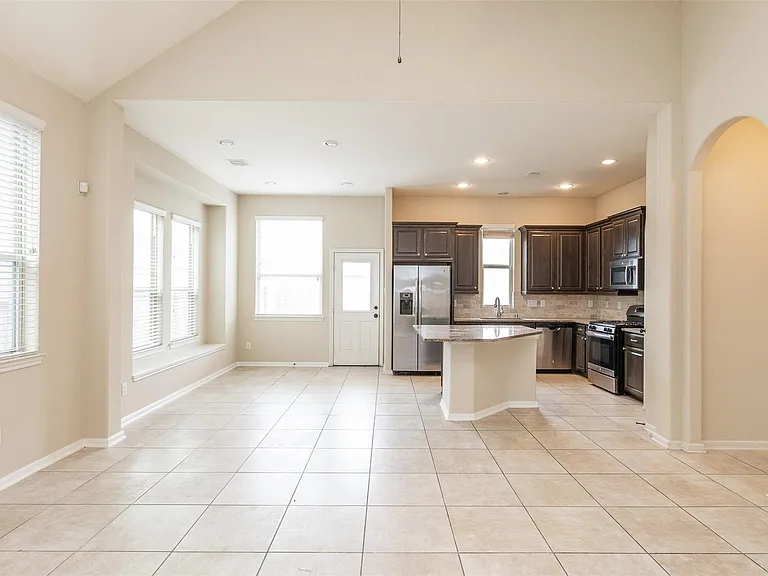 24943 Blue Mountain Park Ln — Photo 8