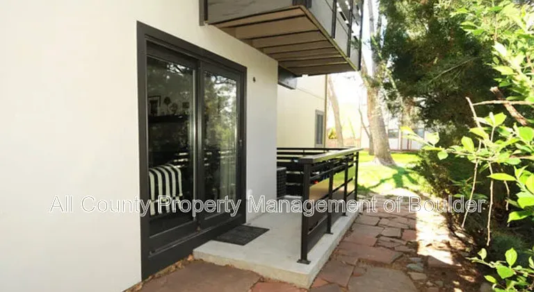 6525 Kalua Rd #101 — Photo 1