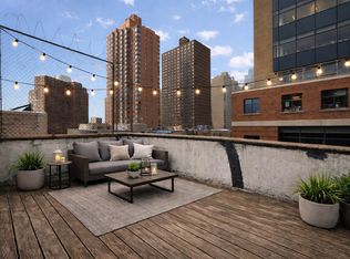 315 E 95th St #PHE, New York, NY 10128
