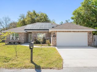 307 Friar Tuck Rd, Mary Esther, FL 32569