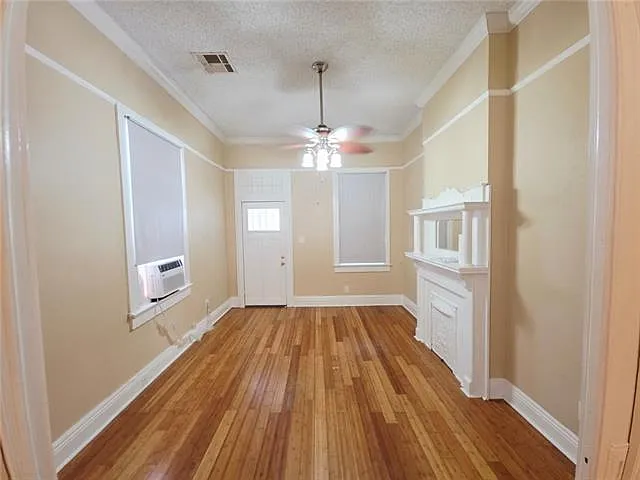 2 bed, 1.0 bath, 900 sqft, $1,450 — Photo 3