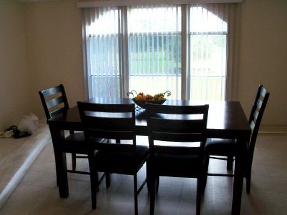 3rd image of 106 Lykesland Trl