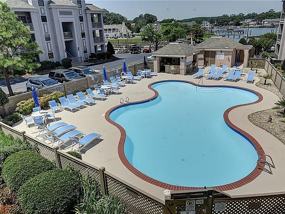 4th image of 407 Harbour Point APT 306