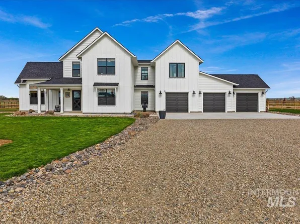 9000 Mallard Ln, Emmett, ID 83617