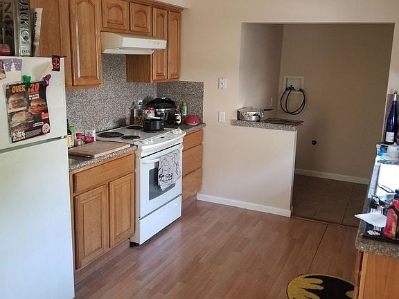 3rd image of 1085-1087 Alamos Ave