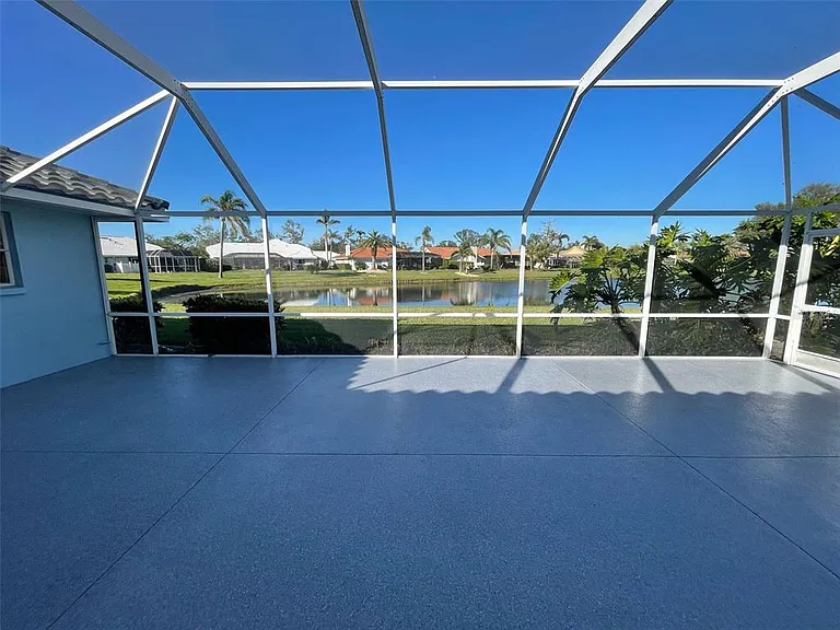 1690 Waxwing Ct — Photo 32