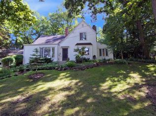 373 Church Dr, Fontana, WI 53125